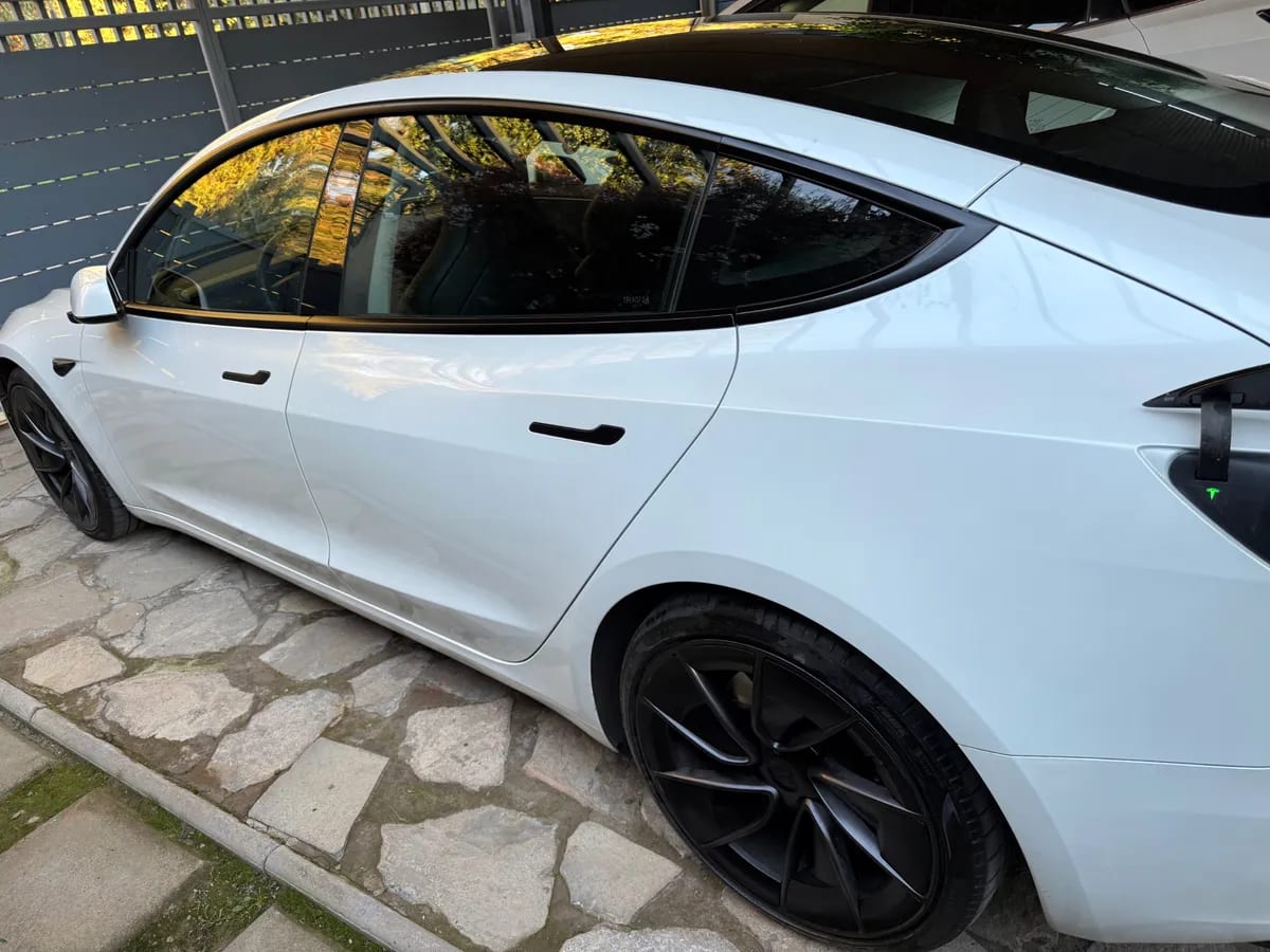 TESLA MODEL 3 Otra año 2024