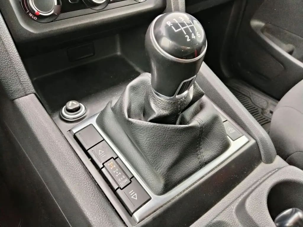 Volkswagen Amarok Trendline 2.0 4x4 año 2023