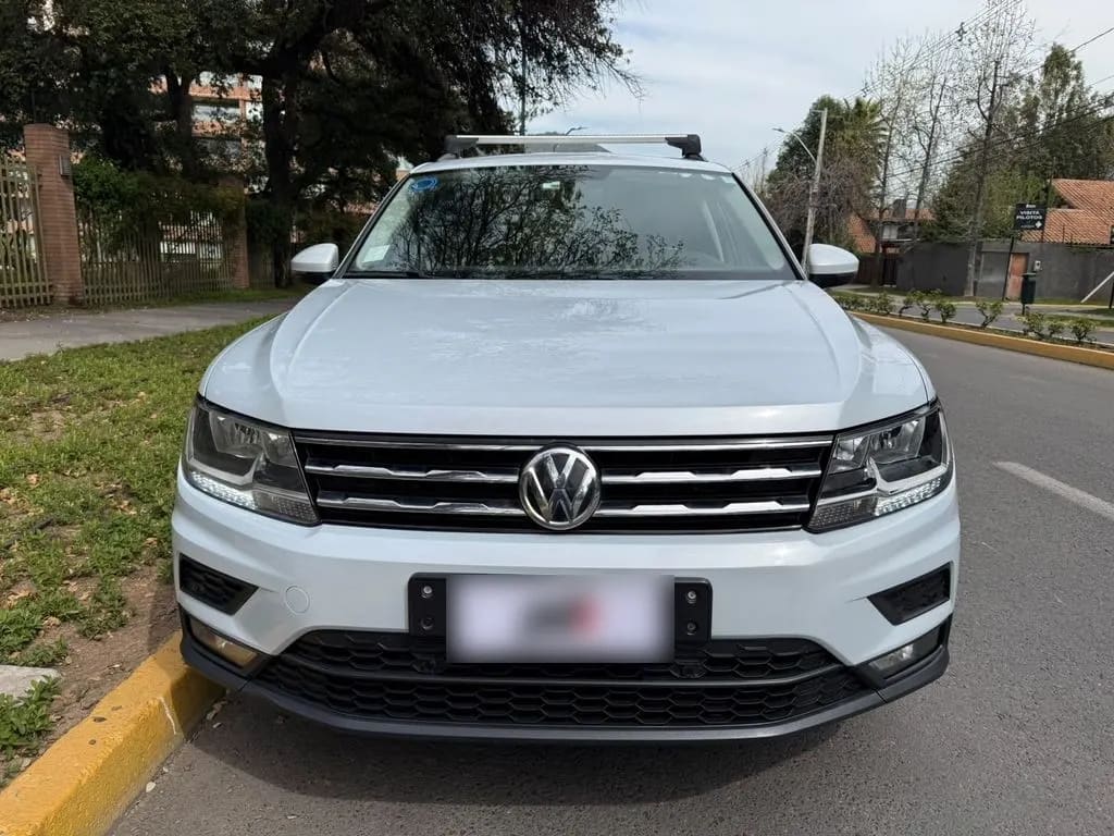 Volkswagen Tiguan 2.0 Tdi Comfortline Diesel 4motion 7a año 2019