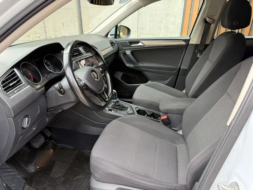 Volkswagen Tiguan 2.0 Tdi Comfortline Diesel 4motion 7a año 2019