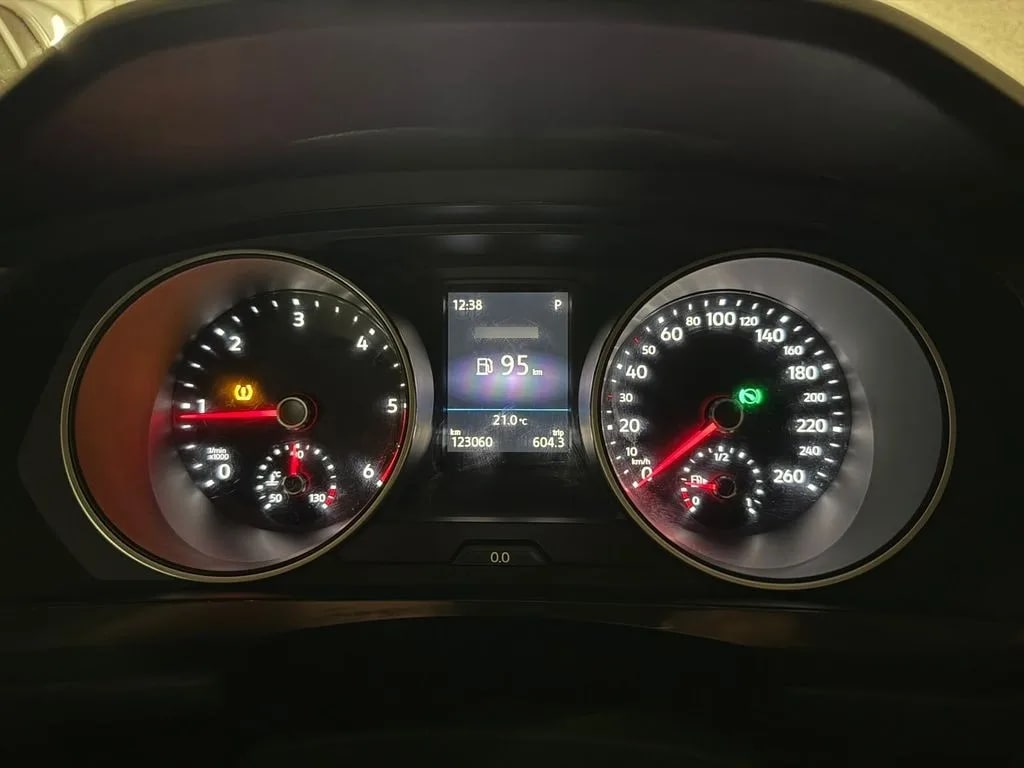 Volkswagen Tiguan 2.0 Tdi Comfortline Diesel 4motion 7a año 2019