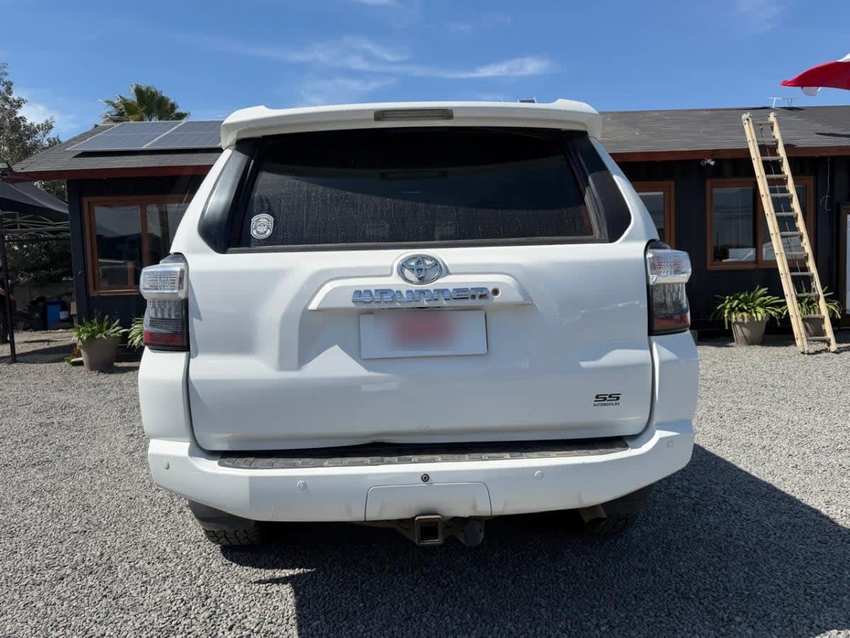 Toyota 4 Runner Sr5 4x4 At año 2014
