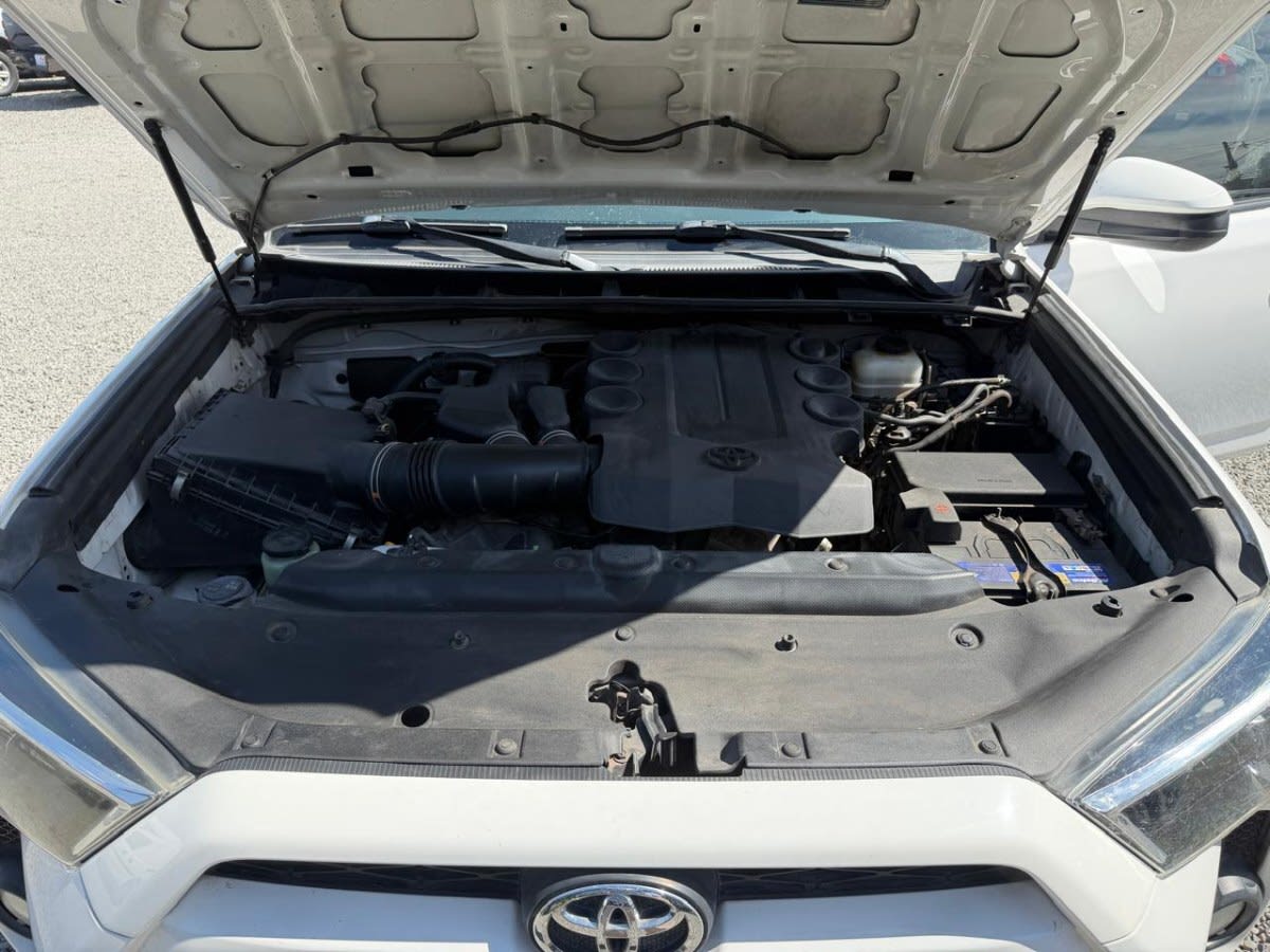 Toyota 4 Runner Sr5 4x4 At año 2014