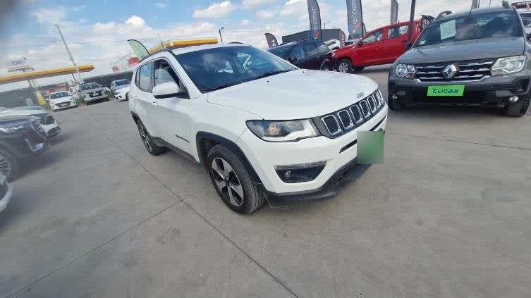 Jeep Compass 2.4 Longitude 4x2 Radio 8.4 9at 5p año 2019