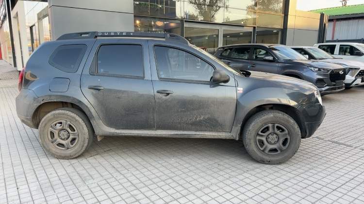 Renault Duster 1.6 Life 4x2 5mt 5p año 2018