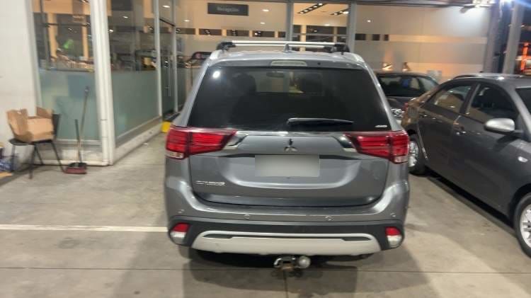 Mitsubishi Outlander 2.4 Glx 4x4 At 5p año 2020