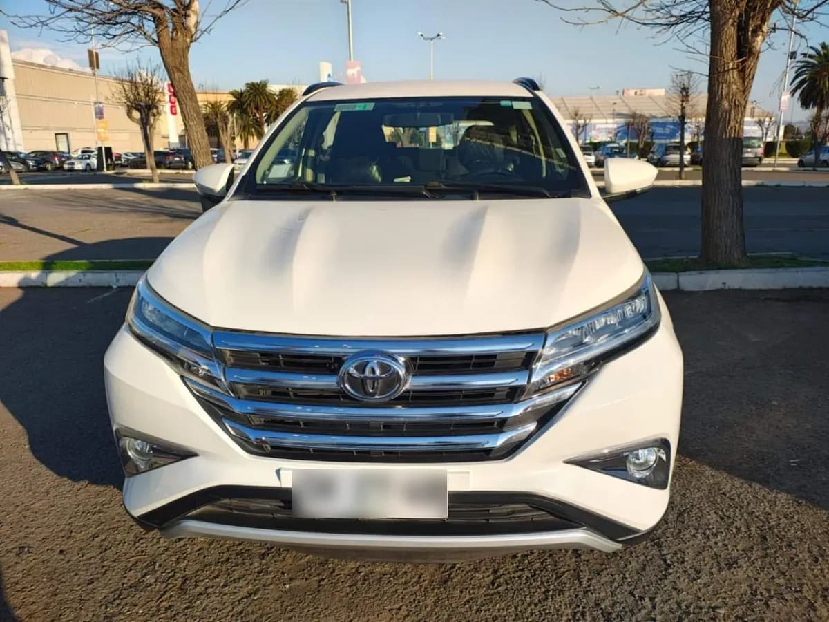 Toyota Rush 1.5 Xli 4x2 At 5p año 2023