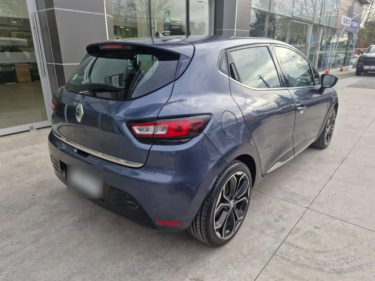 Renault Clio 0.9t Dynamique 4x2 Hb Mt 5p año 2020