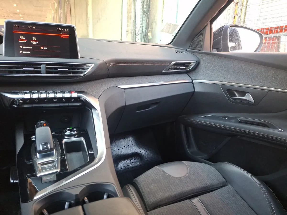 Peugeot 3008 1.5 Gt-Line Bluehdi Diesel 4x2 130 Eat8 5p año 2021