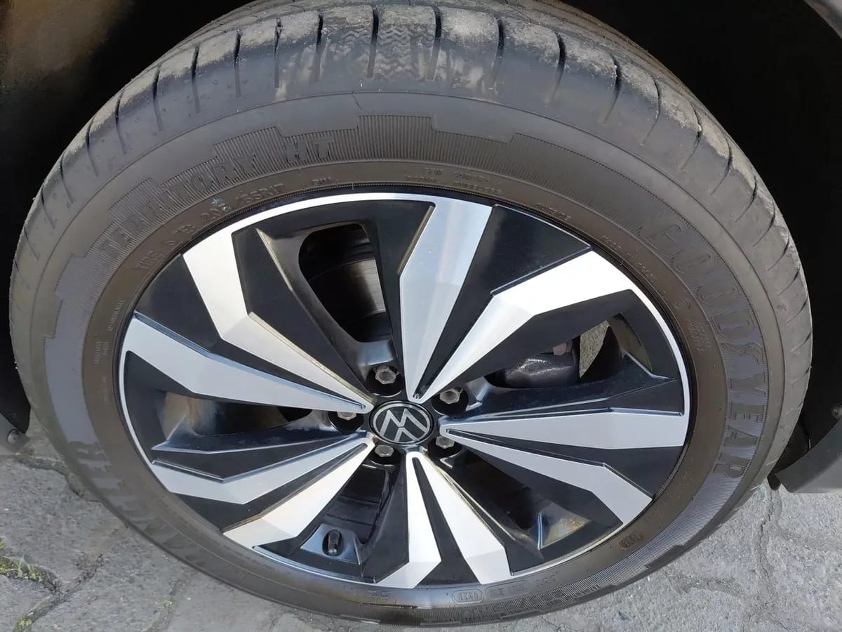 Volkswagen T-Cross 1.0 Tsi Comfortline 4x2 6at 5p año 2024