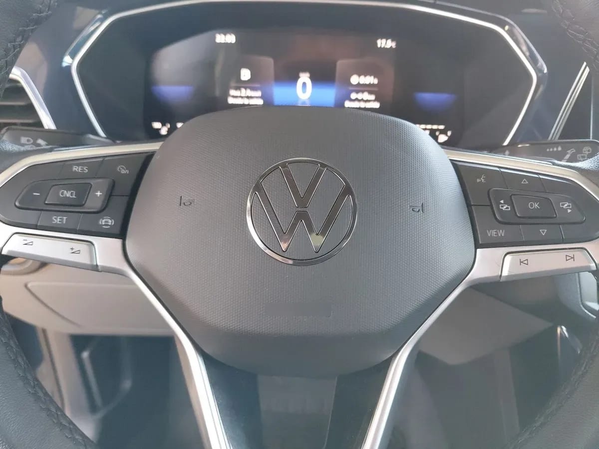 Volkswagen T-Cross 1.0 Tsi Comfortline 4x2 6at 5p año 2024