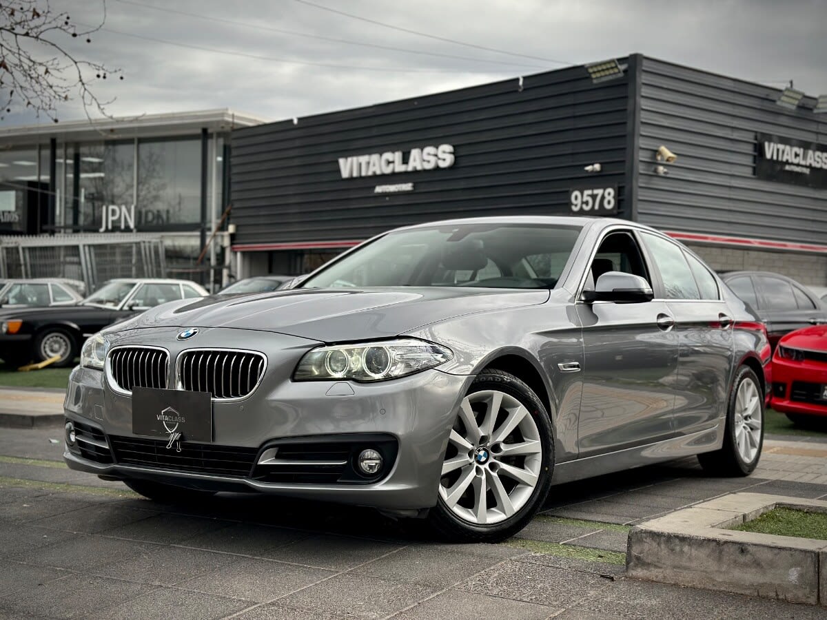BMW 520i Executive año 2014
