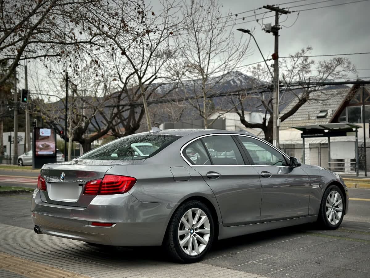 BMW 520i Executive año 2014