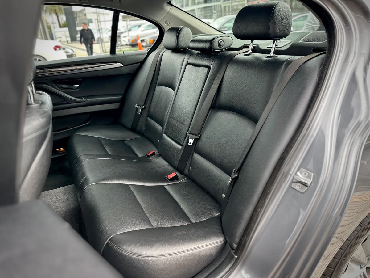 BMW 520i Executive año 2014