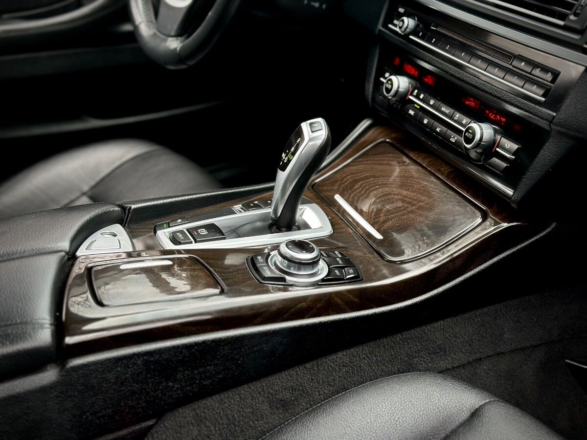 BMW 520i Executive año 2014