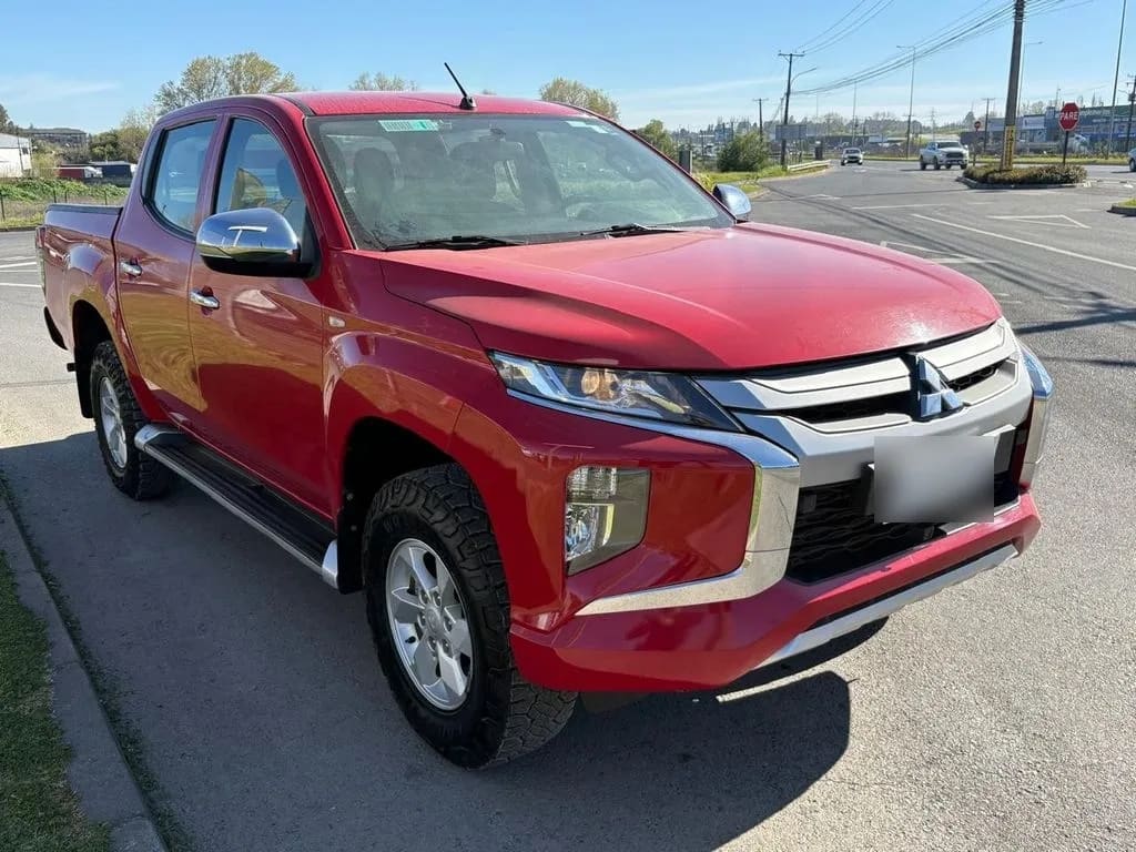 Mitsubishi L200 Katana Crt 4x4 año 2024