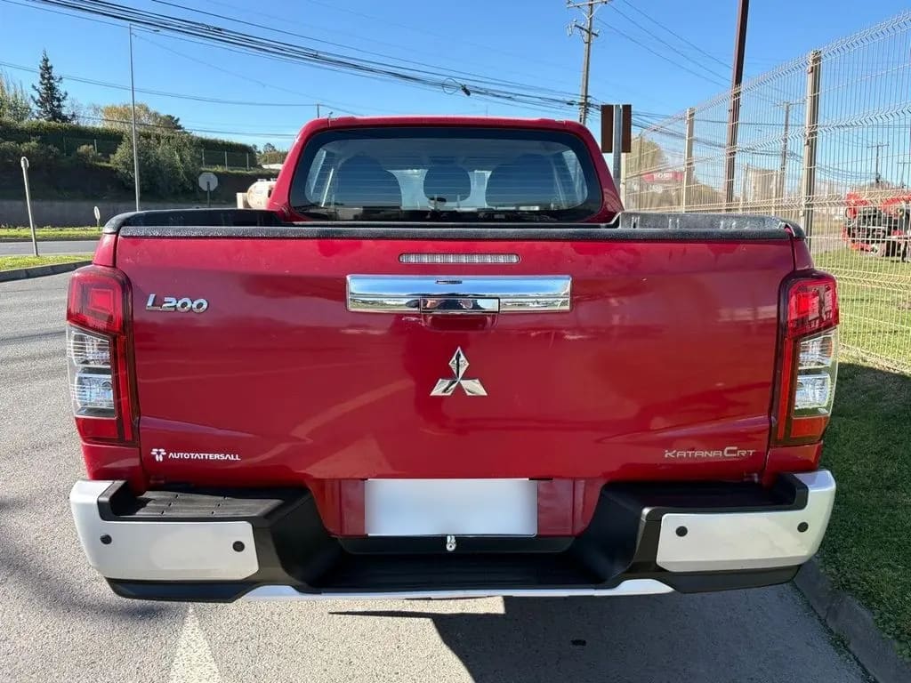 Mitsubishi L200 Katana Crt 4x4 año 2024