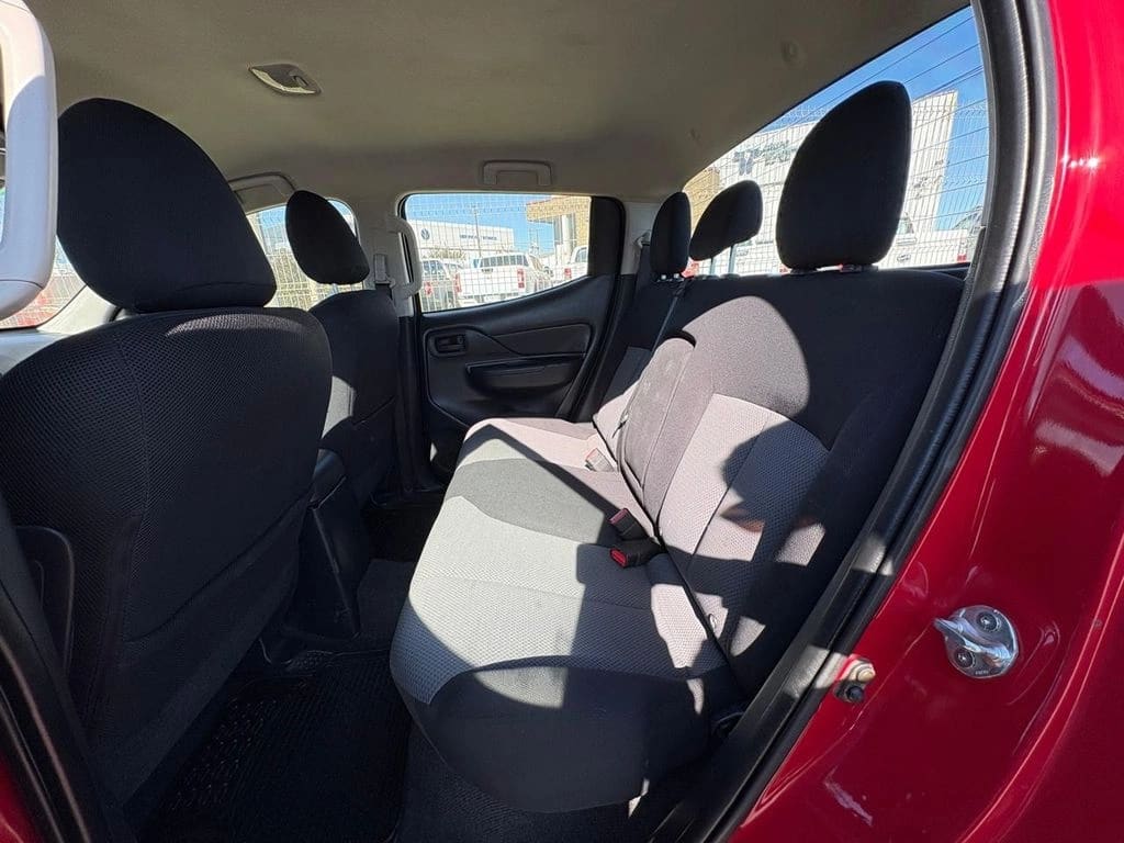 Mitsubishi L200 Katana Crt 4x4 año 2024