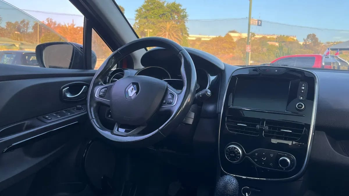 RENAULT CLIO 0.9 Iv Dynamique Mt año 2016