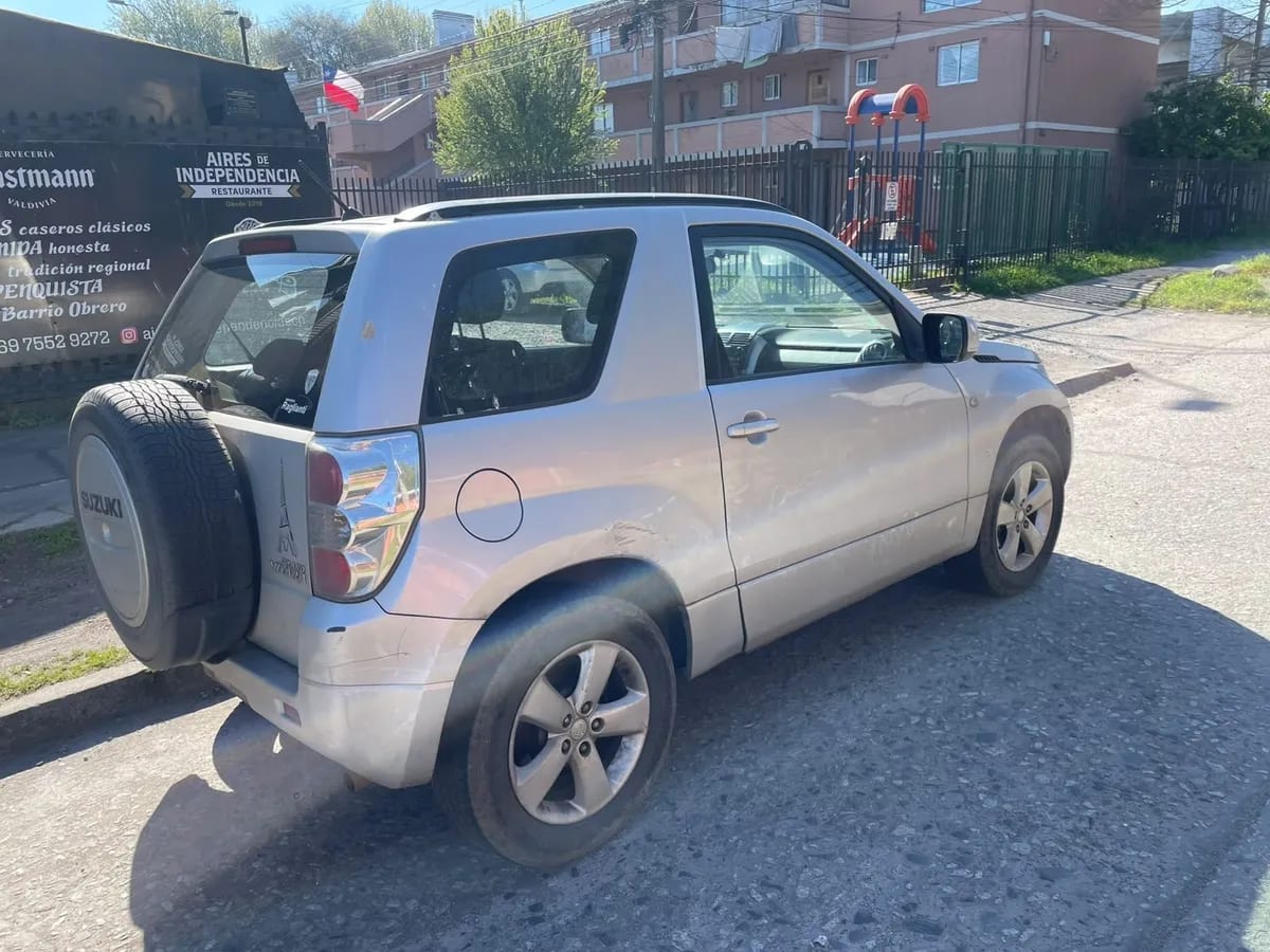 SUZUKI GRAND VITARA 1.6 Glx Mt año 2010