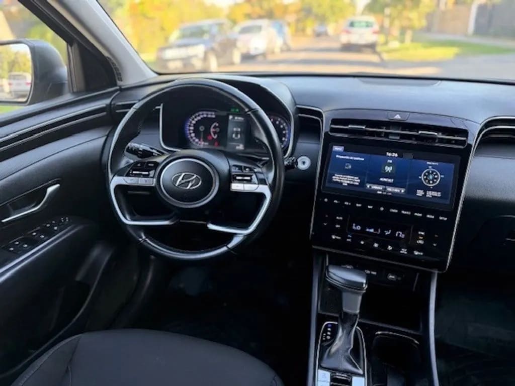 Hyundai Tucson 2.0 Nx4 Plus 4wd At 5p año 2024
