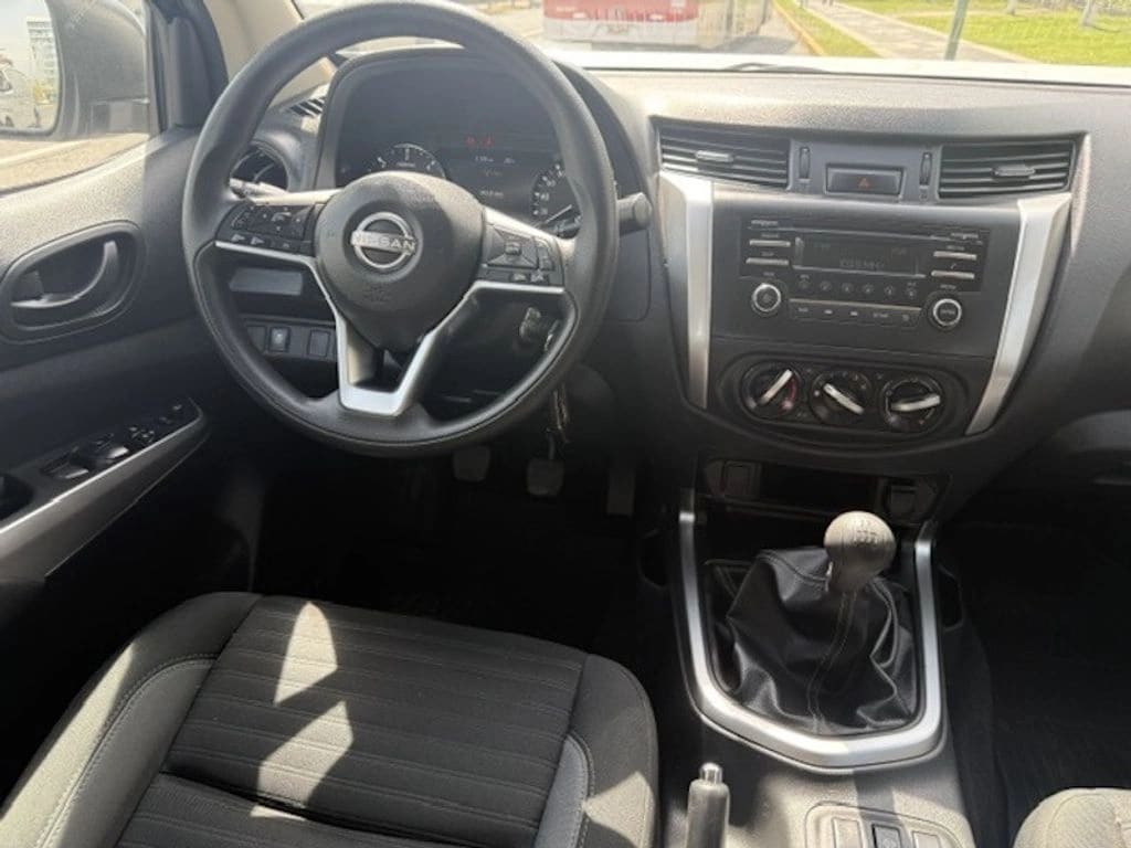 Nissan Navara D Cab 2.3 año 2023