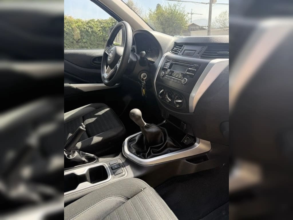 Nissan Navara D Cab 2.3 año 2023