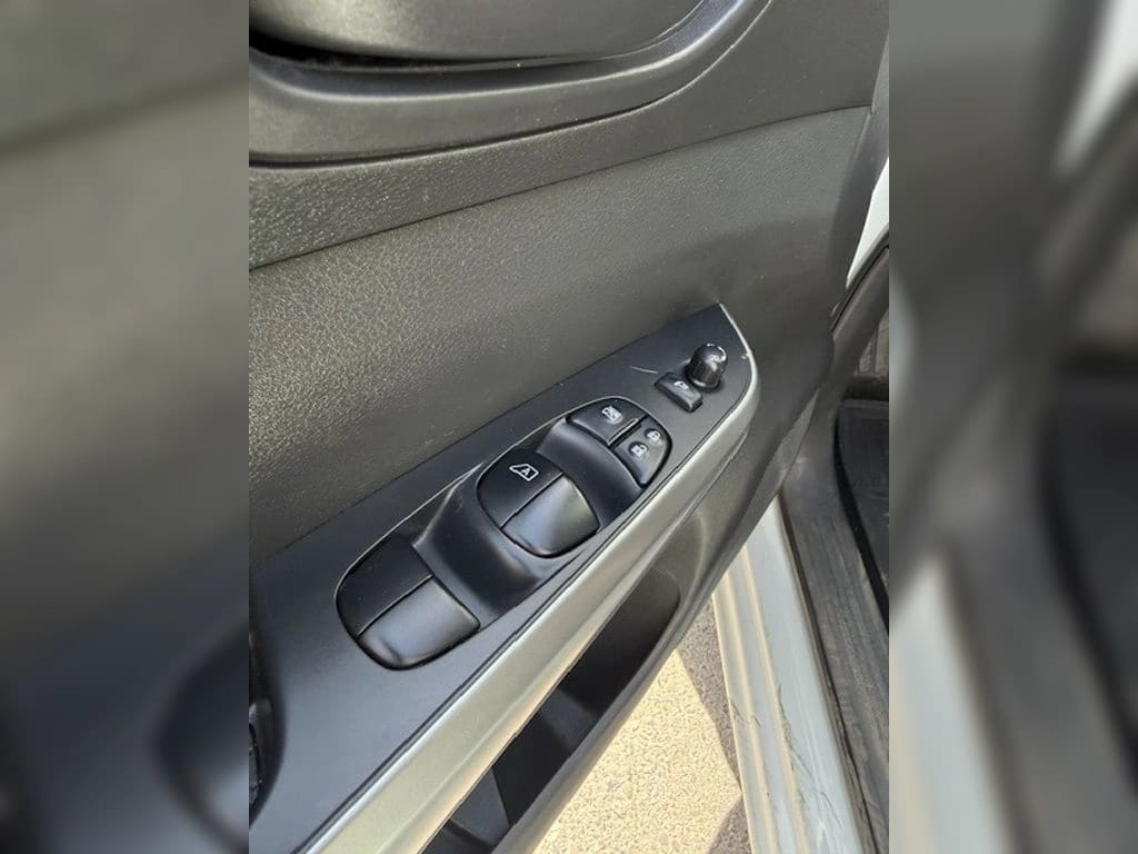 Nissan Navara D Cab 2.3 año 2023