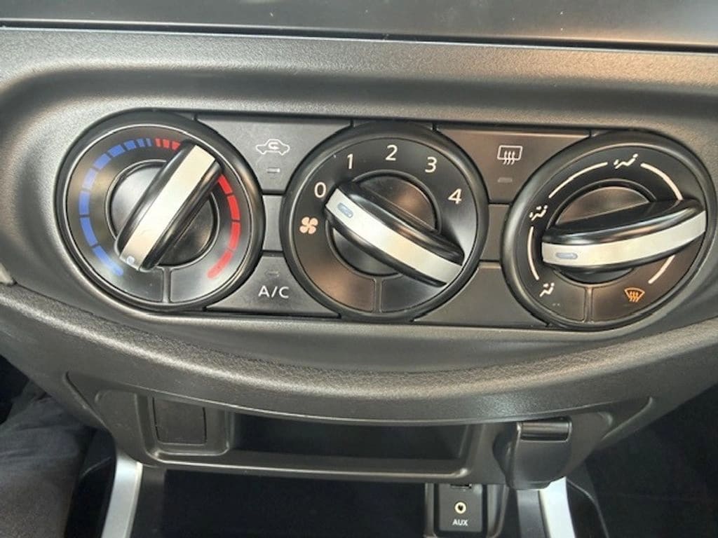 Nissan Navara D Cab 2.3 año 2023