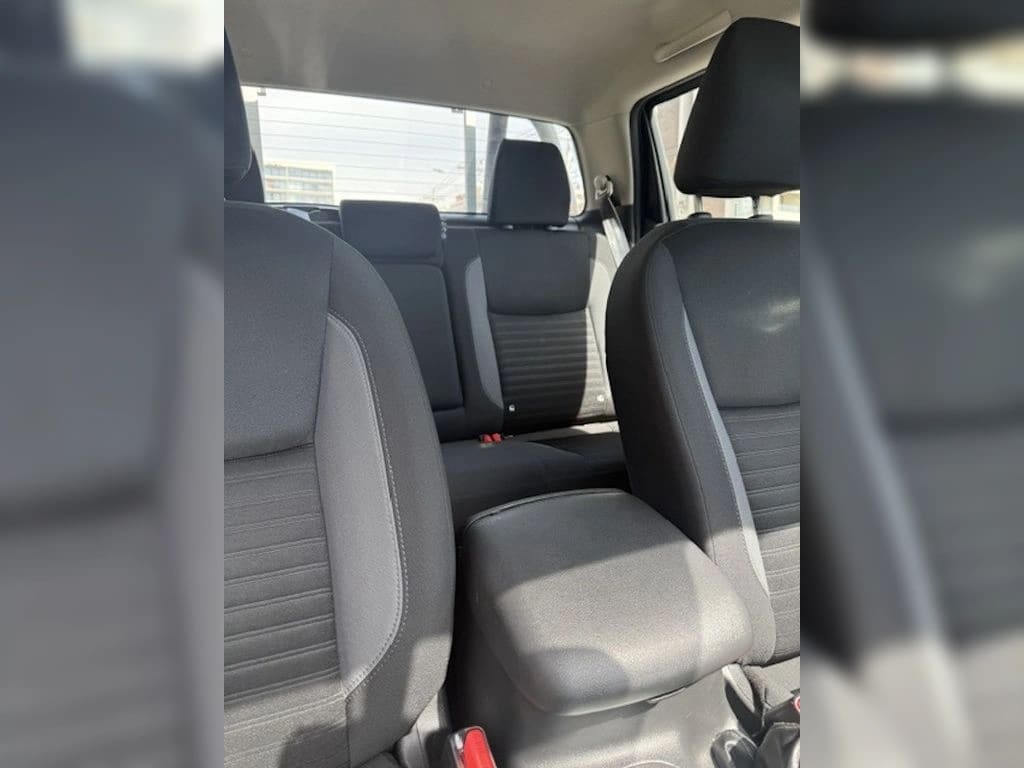 Nissan Navara D Cab 2.3 año 2023