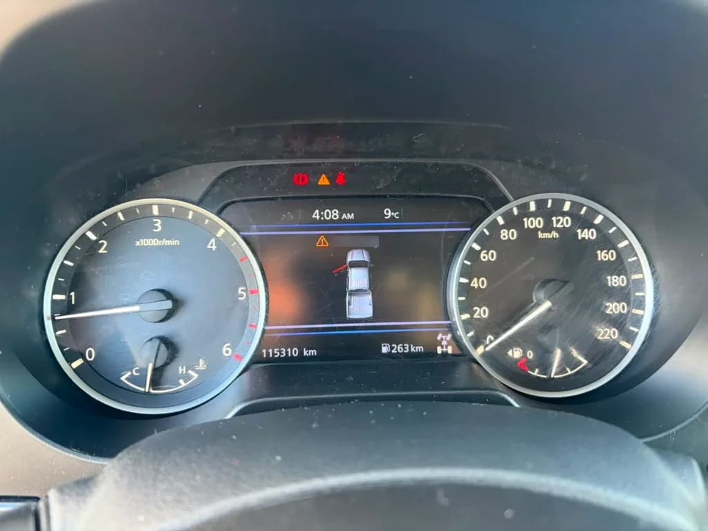 Nissan Navara D Cab Mt 4x4 2.3 Xe año 2023