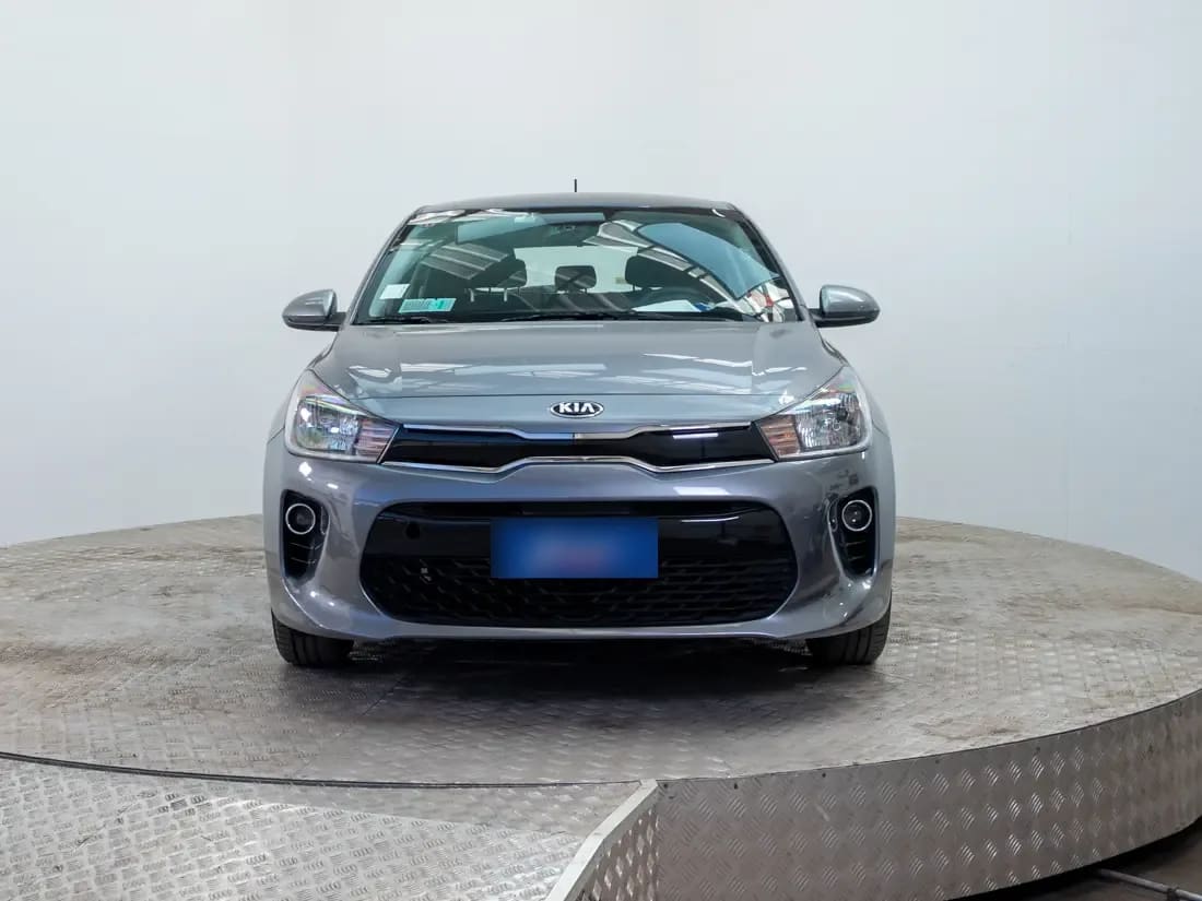 Kia Rio 5 1.4 Lx Ac Mt año 2021