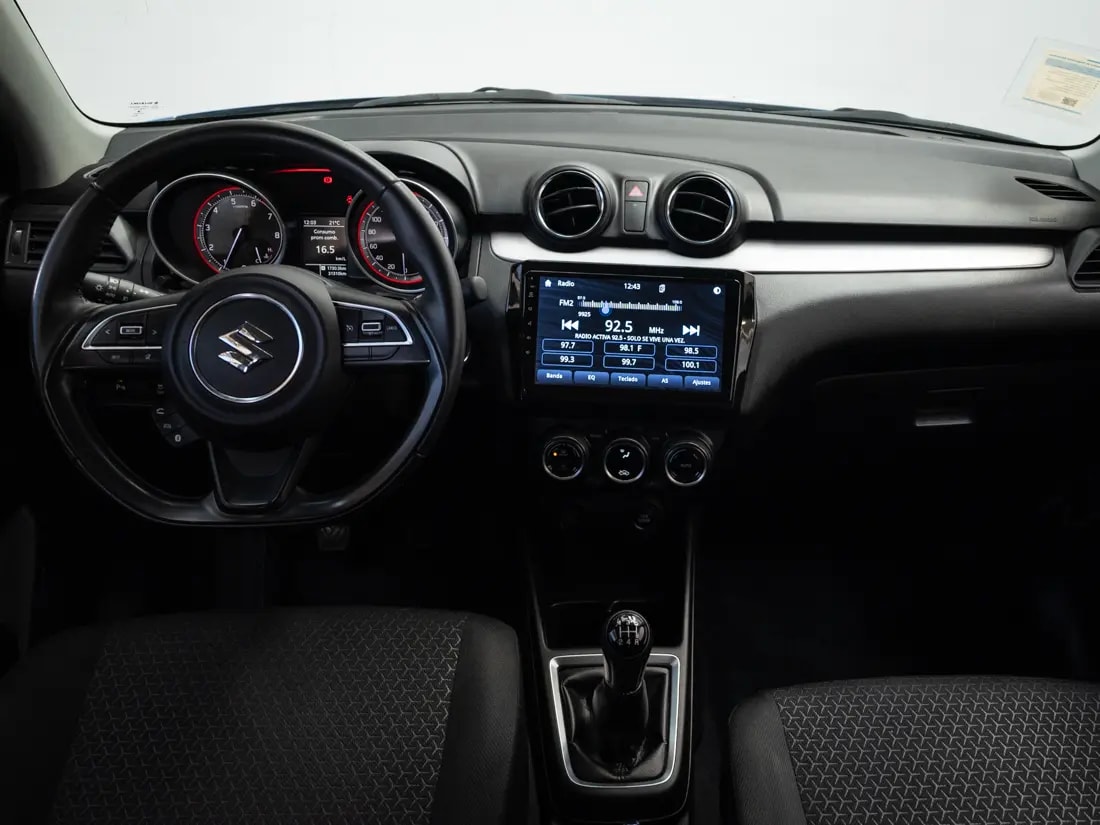 Suzuki Swift 1.2 Glx Plus Mt año 2024