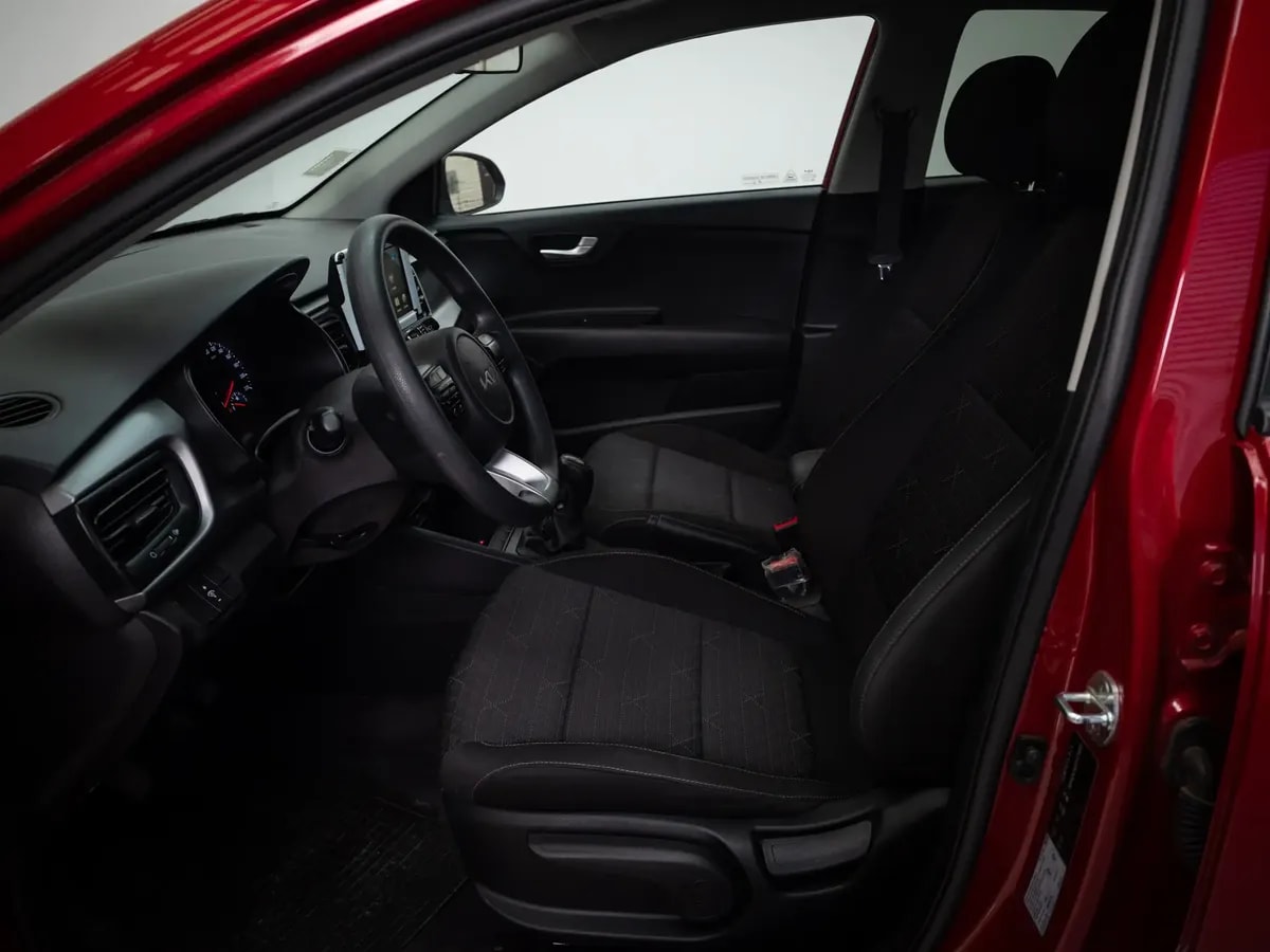Kia Rio 4 Rio 4 1.4 Lx Ac Mt año 2022
