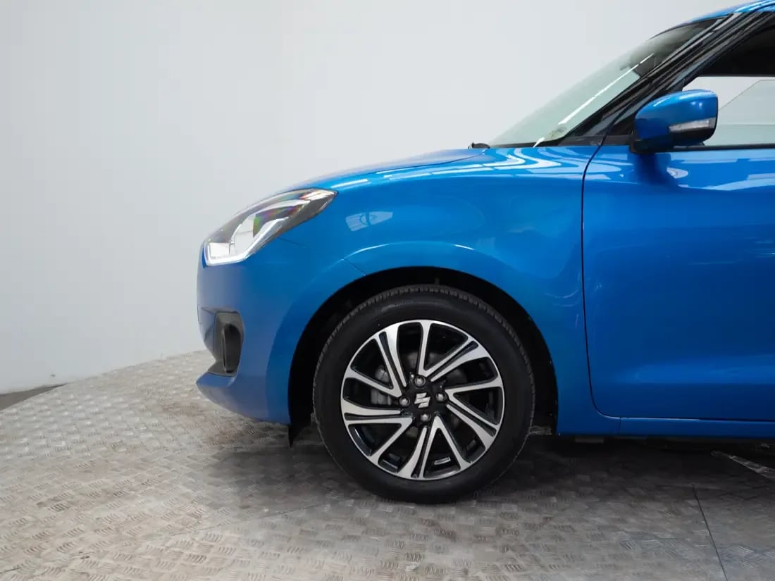 Suzuki Swift 1.2 Glx Plus Mt año 2024
