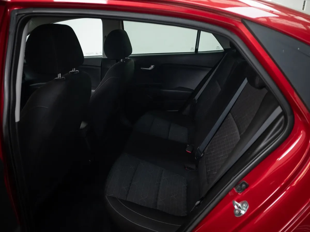 Kia Rio 4 Rio 4 1.4 Lx Ac Mt año 2022