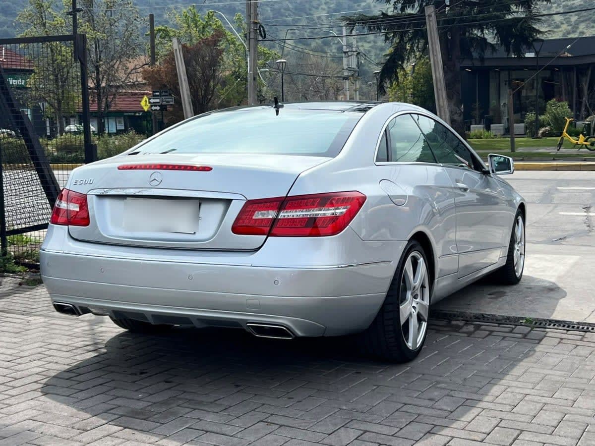 Mercedes-Benz E500 Coupe año 2011