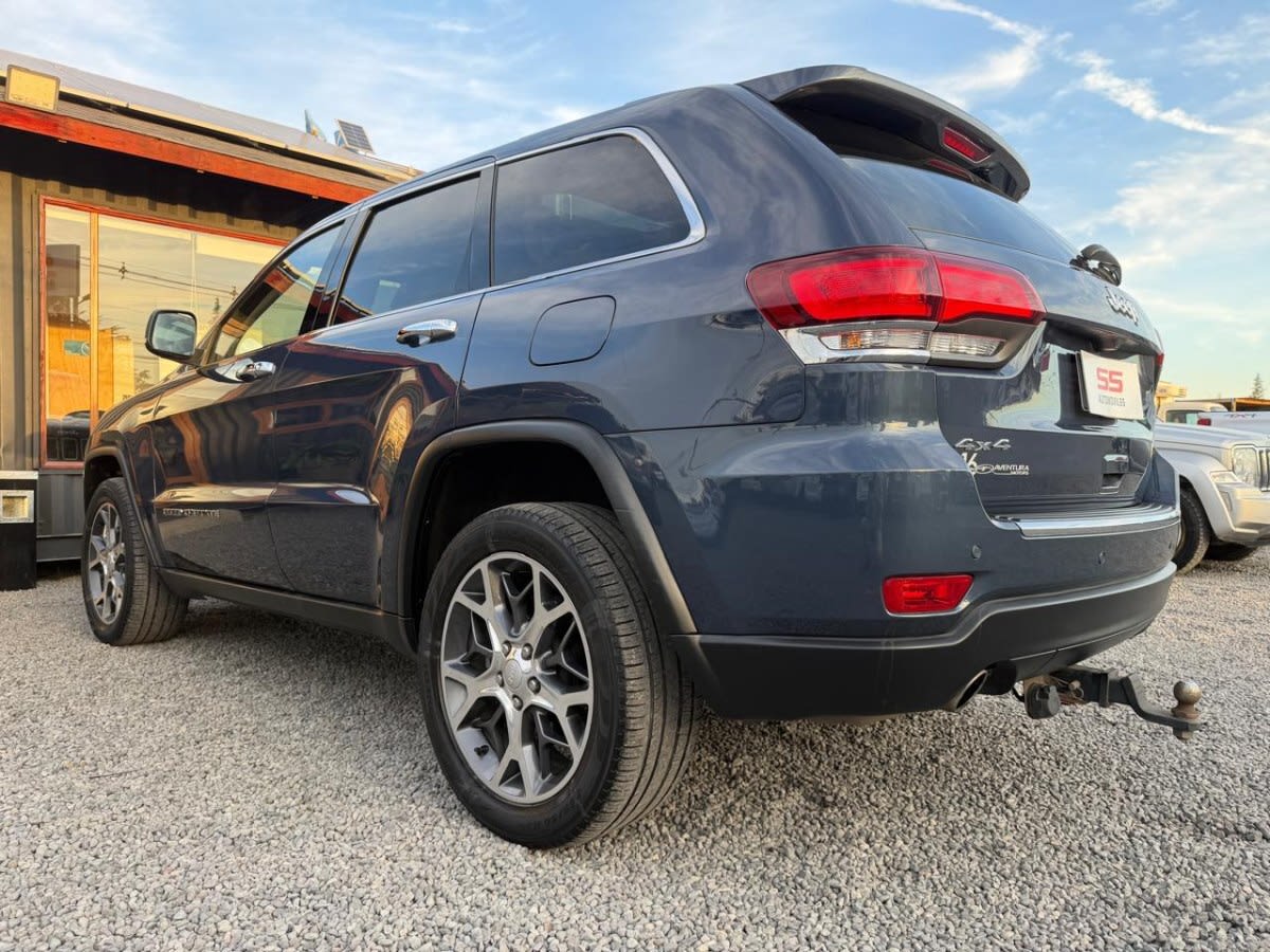 Jeep Grand Cherokee Limited 3.6 4x4 At8 año 2022