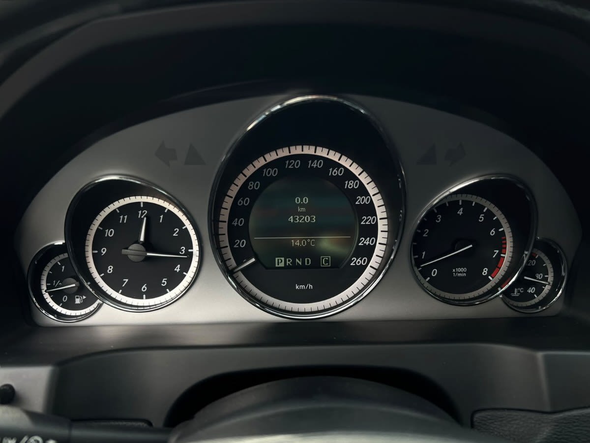 Mercedes-Benz E500 Coupe año 2011