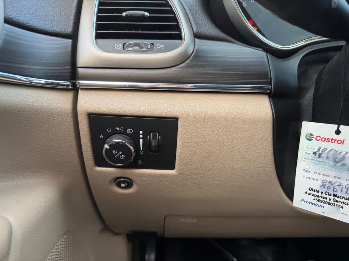 Jeep Grand Cherokee Limited 3.6 4x4 At8 año 2022