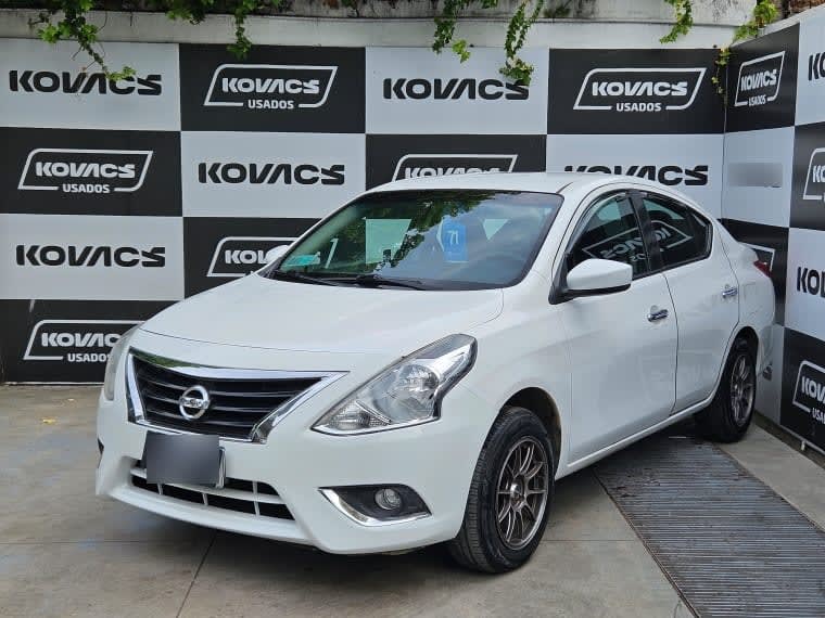 Nissan Versa 1.6 Sense Mt año 2015