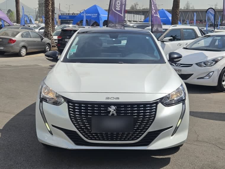 Peugeot 208 Style Puretech 75 1.2 año 2024
