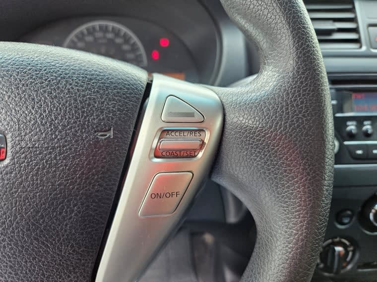 Nissan Versa 1.6 Sense Mt año 2015