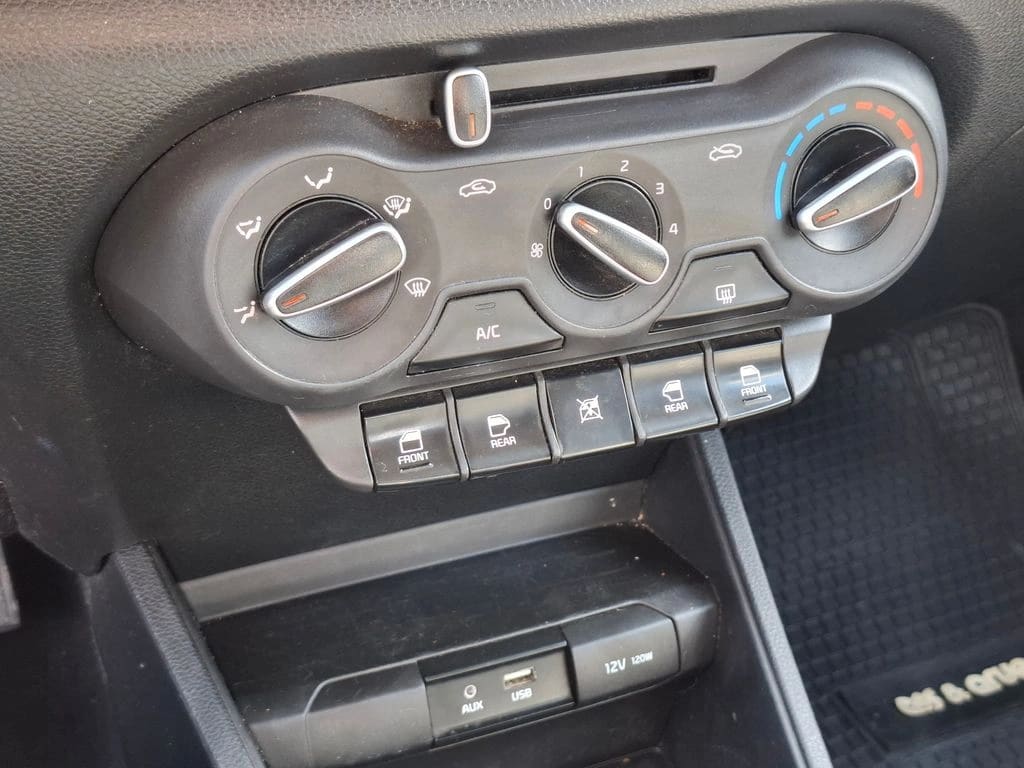 Kia Soluto 1.4 año 2023