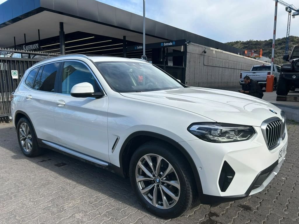 BMW X3 Sdrive 4x2 20i 2.0 At año 2022