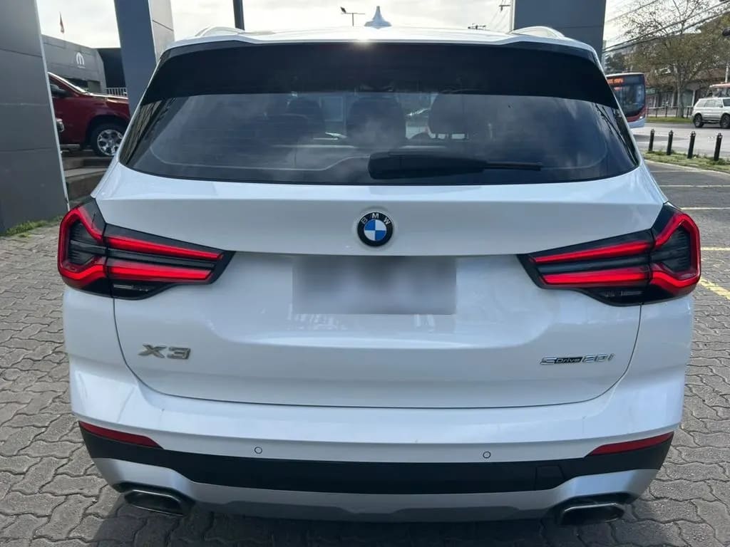 BMW X3 Sdrive 4x2 20i 2.0 At año 2022