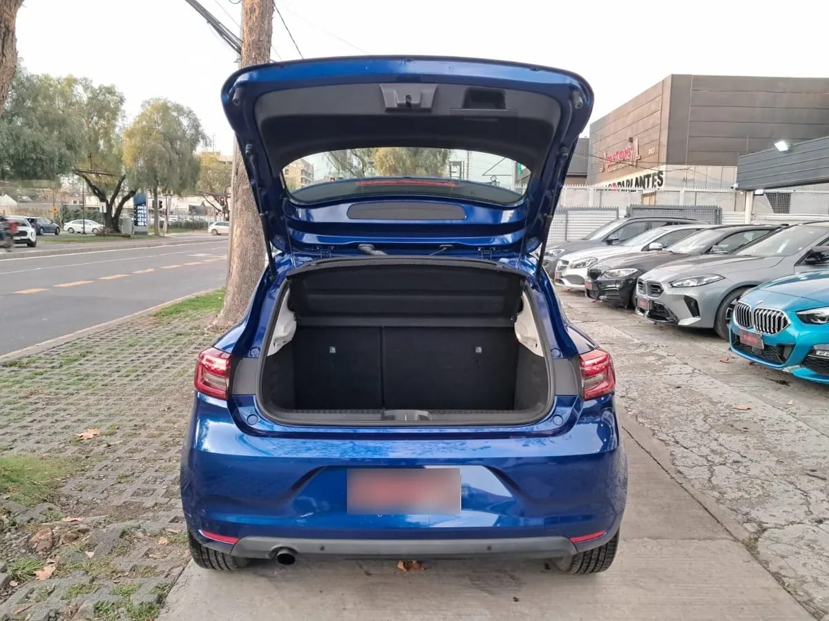 RENAULT CLIO 1.0 Zen Plus Mt año 2023
