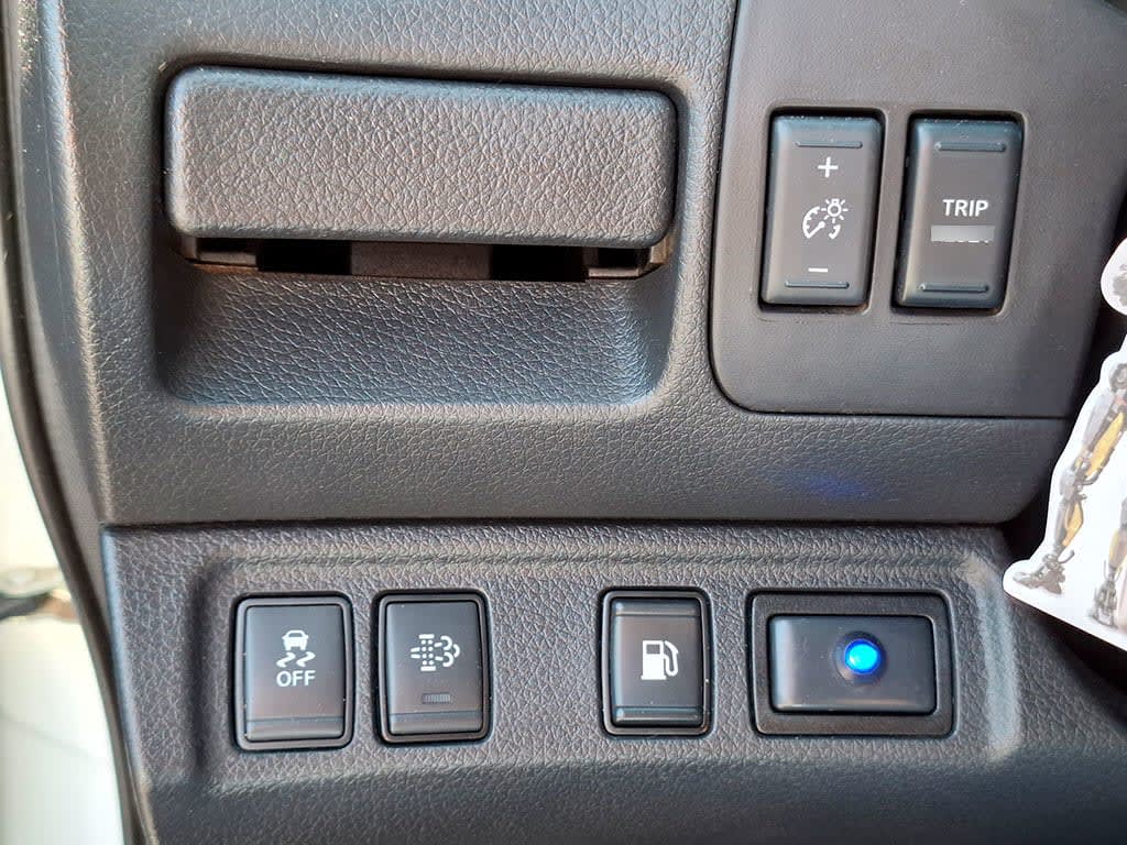 Nissan Np300 2.3 Np300 Navara año 2020