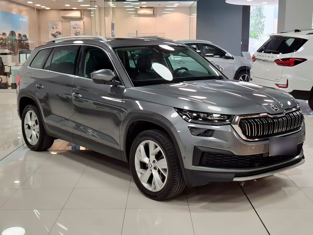 Skoda Kodiaq 2.0 Tsi Style 4x4 Dsg7 At 5p año 2024