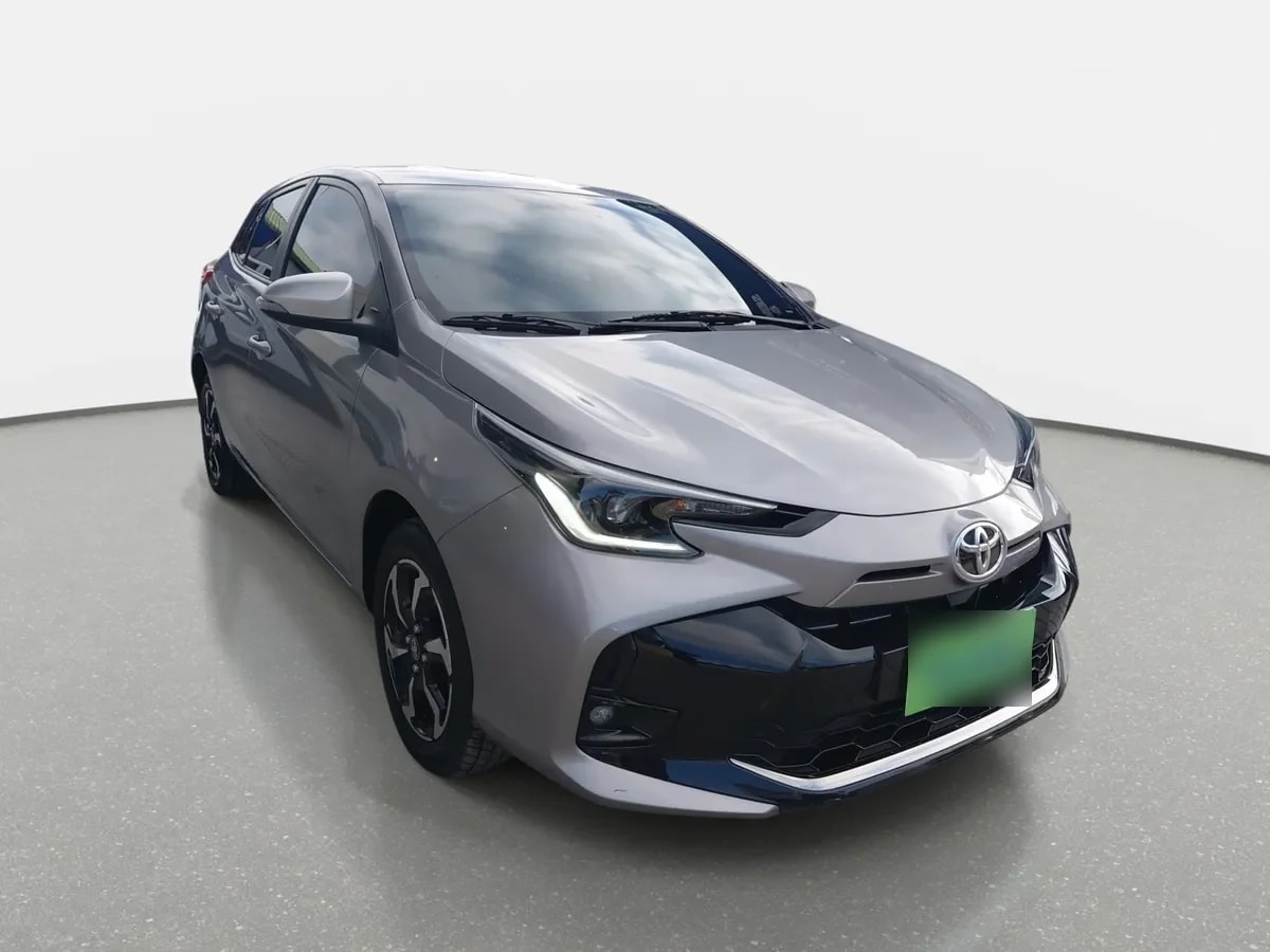 Toyota Yaris 1.5 Sport 4x2 Hb Mt 5p año 2024